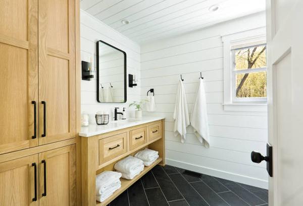 Modern vs. Classic Bathroom Styles Which to Choose?